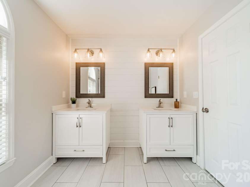 231 Downs Way, Fort Mill, SC 29708.  MLS# CAR4370006, YatesRealty ID 19284. 