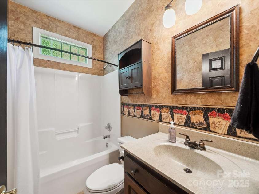 2616 Carmarthen Court, Matthews, NC 28104.  MLS# CAR4268210, YatesRealty ID 19284. 