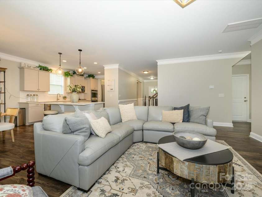 3009 Lydney Circle, Waxhaw, NC 28173.  MLS# CAR4289960, YatesRealty ID 19285. 