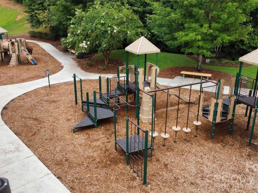 3009 Lydney Circle, Waxhaw, NC 28173.  MLS# CAR4289960, YatesRealty ID 19285. 