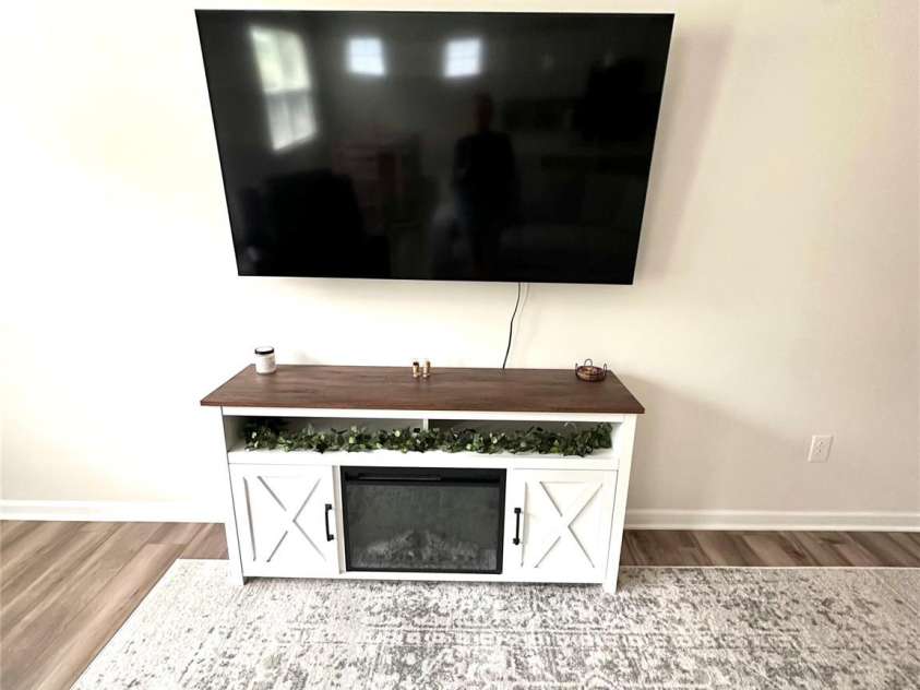 110 White Apple Way, Statesville, NC 28625.  MLS# CAR4267554, YatesRealty ID 19288. 