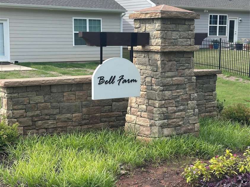 110 White Apple Way, Statesville, NC 28625.  MLS# CAR4267554, YatesRealty ID 19288. 