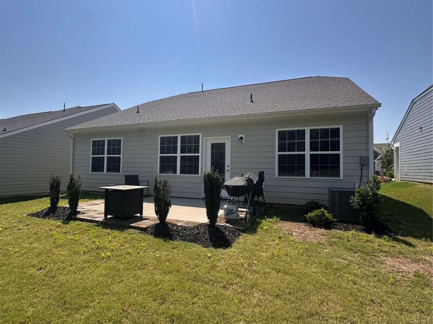 110 White Apple Way, Statesville, NC 28625.  MLS# CAR4267554, YatesRealty ID 19288. 