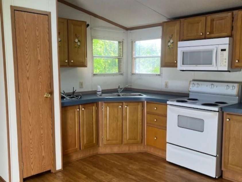 50 Wabash Drive, Sylva, NC 28779.  MLS# CAR4377867, YatesRealty ID 19288. 