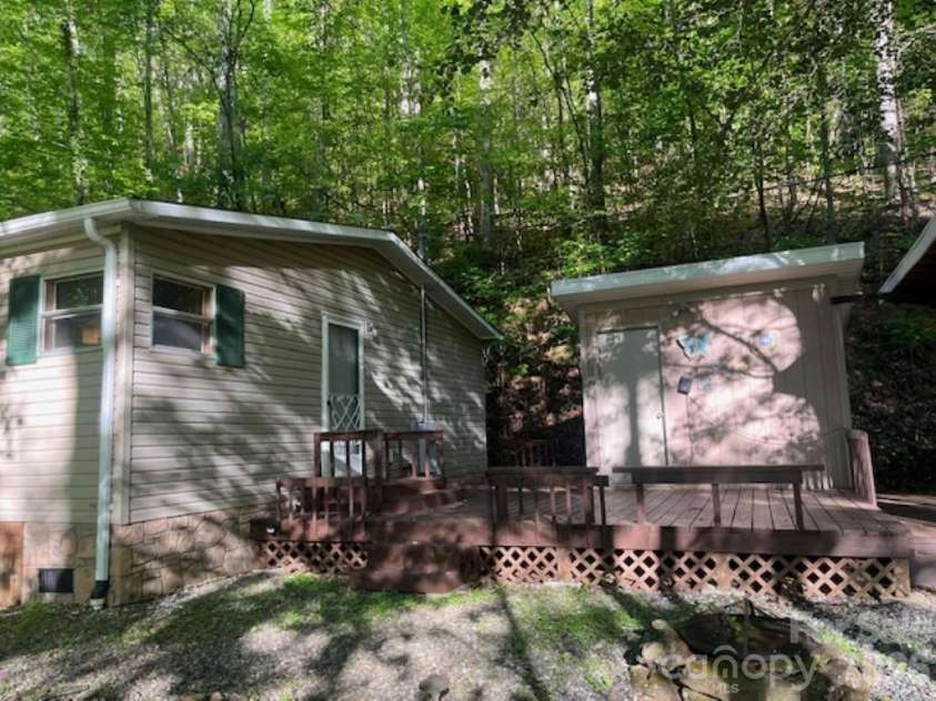 50 Wabash Drive, Sylva, NC 28779.  MLS# CAR4377867, YatesRealty ID 19288. 
