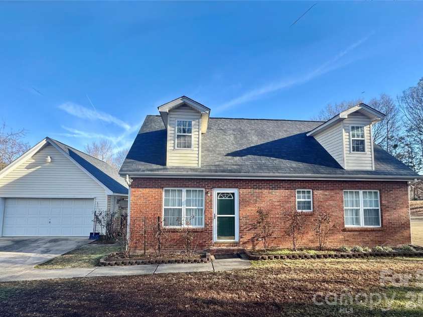 4463 legend Street, Concord, NC 29027.  MLS# CAR4347692, YatesRealty ID 1929. 
