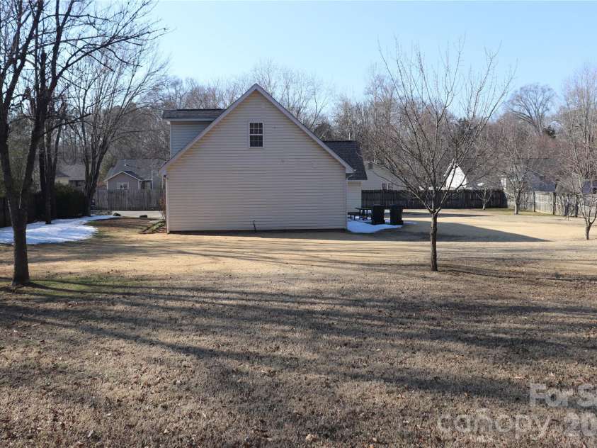 4463 legend Street, Concord, NC 29027.  MLS# CAR4347692, YatesRealty ID 1929. 