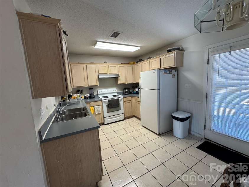 4463 legend Street, Concord, NC 29027.  MLS# CAR4347692, YatesRealty ID 1929. 
