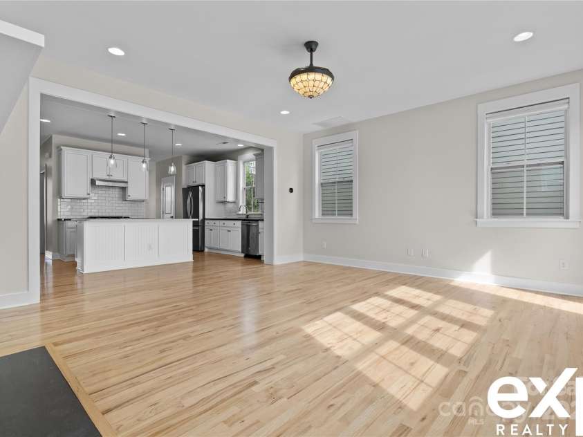 664 Bluff Loop Road, Rock Hill, SC 29730.  MLS# CAR4230849, YatesRealty ID 1929. Family Room