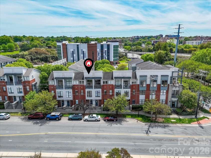 420 Mcdowell Street, Charlotte, NC 28204.  MLS# CAR4368184, YatesRealty ID 19290. 