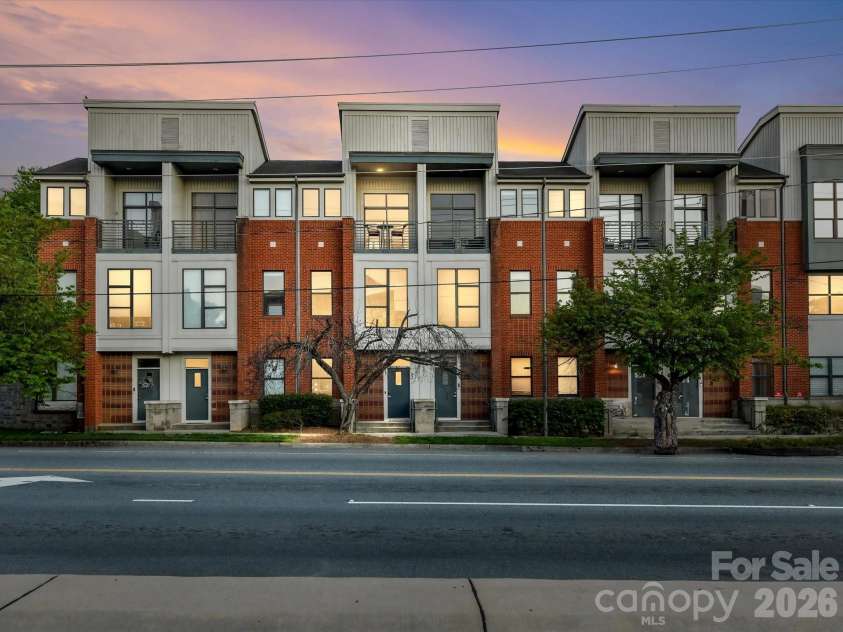 420 Mcdowell Street, Charlotte, NC 28204.  MLS# CAR4368184, YatesRealty ID 19290. 