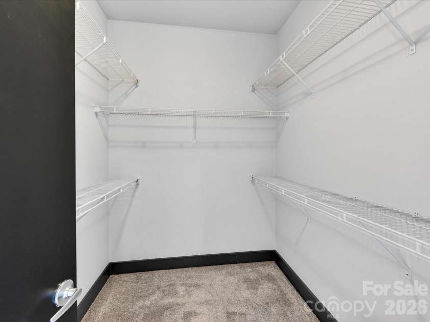 420 Mcdowell Street, Charlotte, NC 28204.  MLS# CAR4368184, YatesRealty ID 19290. 6x6 Primary Walk In Closet 