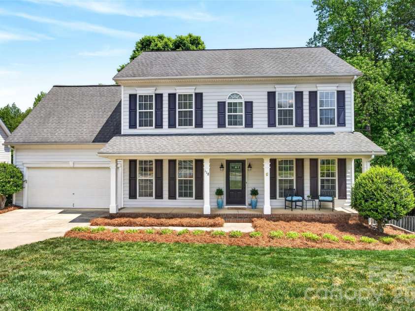 118 Easy Street, Mooresville, NC 28117.  MLS# CAR4367530, YatesRealty ID 19291. Move-In Ready!! 4 Bed, 2.5 Bath in Mooresville!  