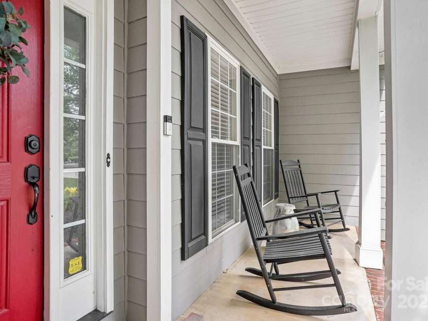 175 Turnberry Lane, Mooresville, NC 28117.  MLS# CAR4266783, YatesRealty ID 19292. 