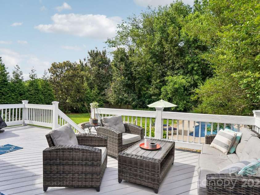 175 Turnberry Lane, Mooresville, NC 28117.  MLS# CAR4266783, YatesRealty ID 19292. 