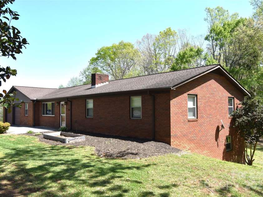 3967 US 64 Highway, Morganton, NC 28655.  MLS# CAR4246395, YatesRealty ID 19293. 