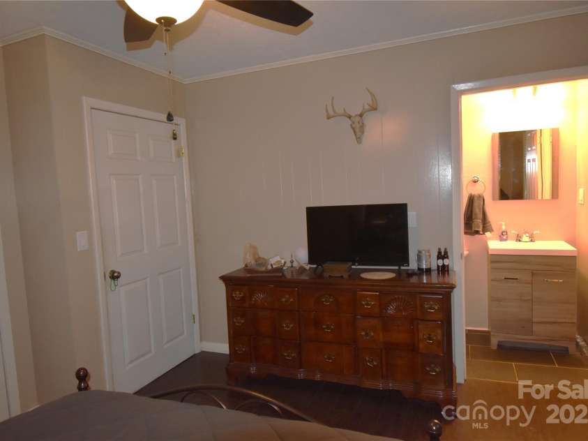 3967 US 64 Highway, Morganton, NC 28655.  MLS# CAR4246395, YatesRealty ID 19293. 