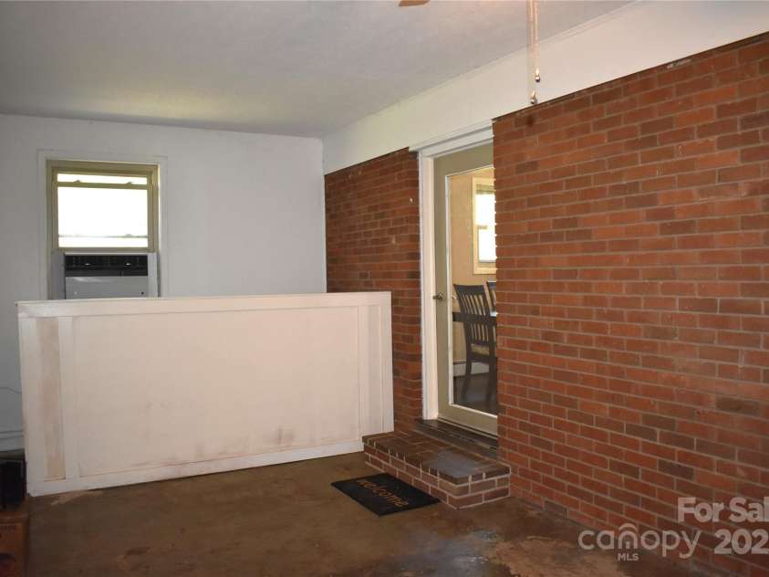 3967 US 64 Highway, Morganton, NC 28655.  MLS# CAR4246395, YatesRealty ID 19293. 