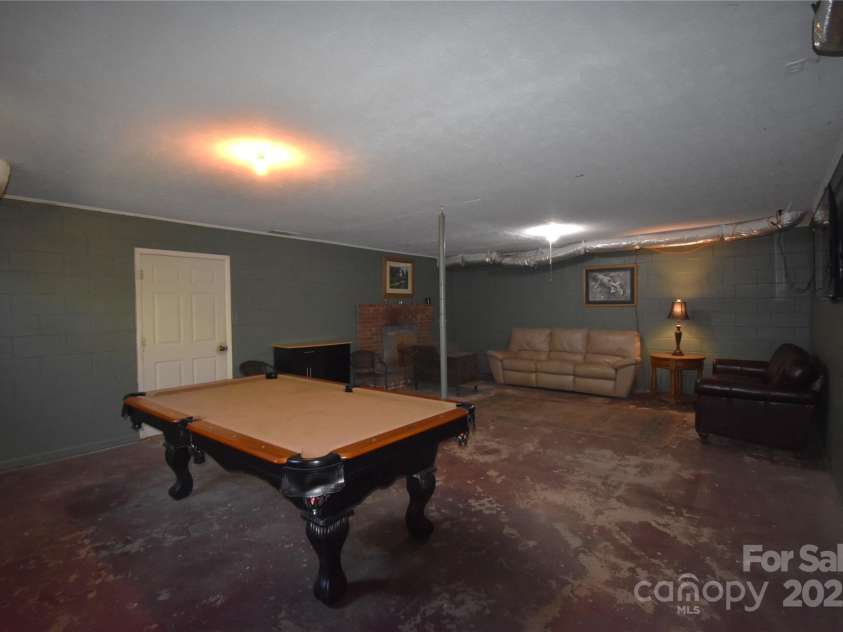 3967 US 64 Highway, Morganton, NC 28655.  MLS# CAR4246395, YatesRealty ID 19293. 