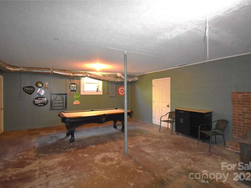 3967 US 64 Highway, Morganton, NC 28655.  MLS# CAR4246395, YatesRealty ID 19293. 