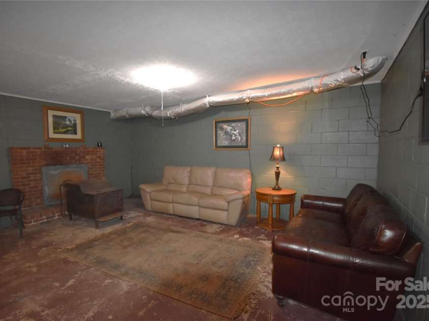 3967 US 64 Highway, Morganton, NC 28655.  MLS# CAR4246395, YatesRealty ID 19293. 