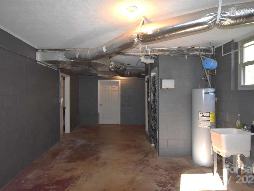 3967 US 64 Highway, Morganton, NC 28655.  MLS# CAR4246395, YatesRealty ID 19293. 