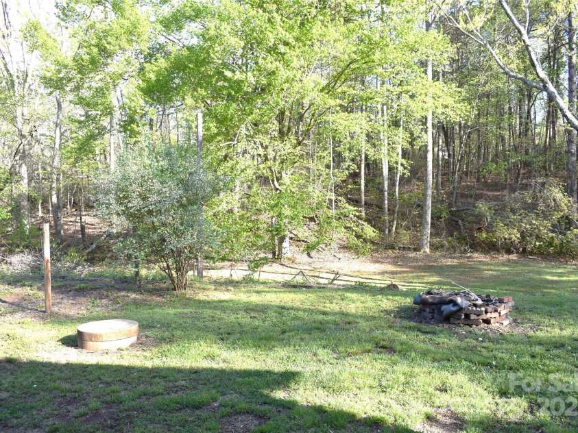 3967 US 64 Highway, Morganton, NC 28655.  MLS# CAR4246395, YatesRealty ID 19293. 