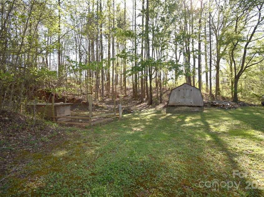 3967 US 64 Highway, Morganton, NC 28655.  MLS# CAR4246395, YatesRealty ID 19293. 