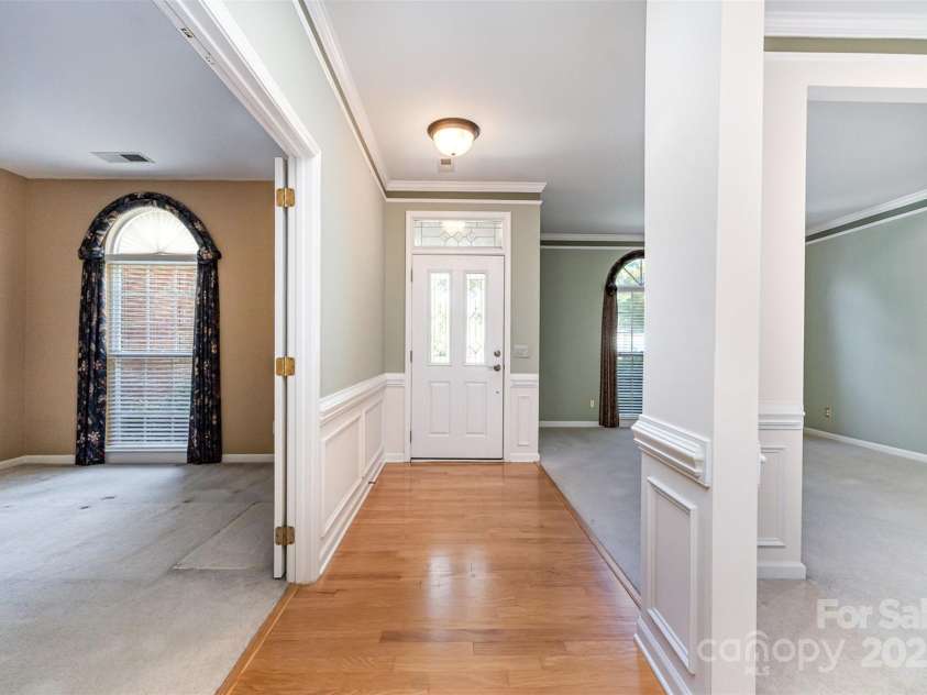 9419 Olivia Lane, Charlotte, NC 28277.  MLS# CAR4264521, YatesRealty ID 19294. 