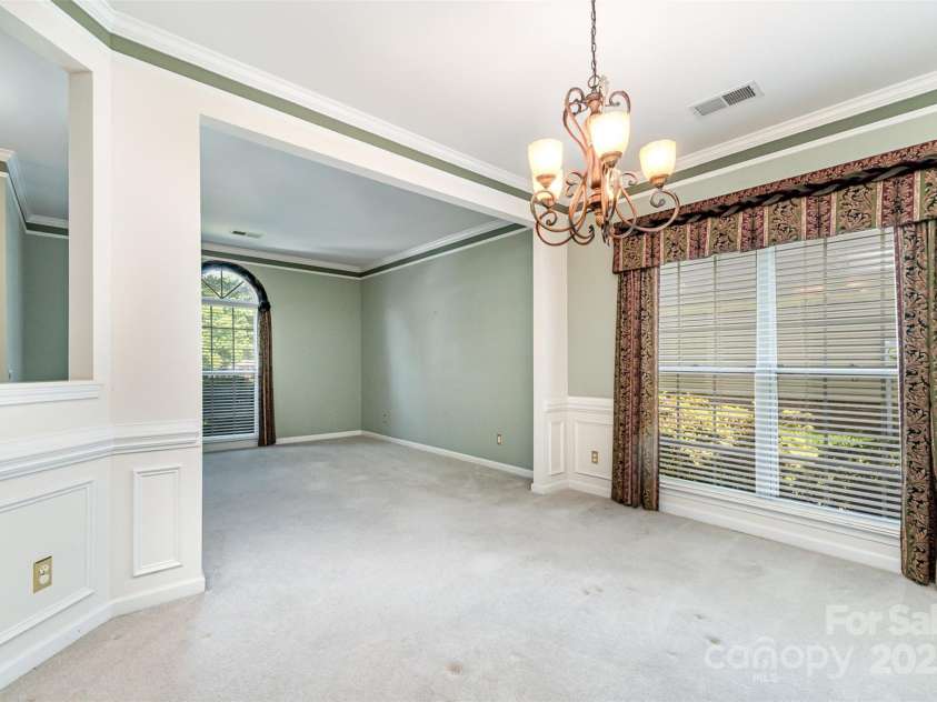9419 Olivia Lane, Charlotte, NC 28277.  MLS# CAR4264521, YatesRealty ID 19294. 