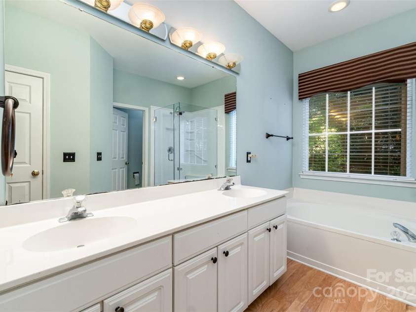 9419 Olivia Lane, Charlotte, NC 28277.  MLS# CAR4264521, YatesRealty ID 19294. 