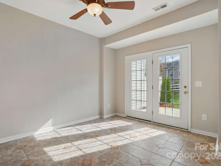 125 Snead Road, Fort Mill, SC 29715.  MLS# CAR4243378, YatesRealty ID 19295. 