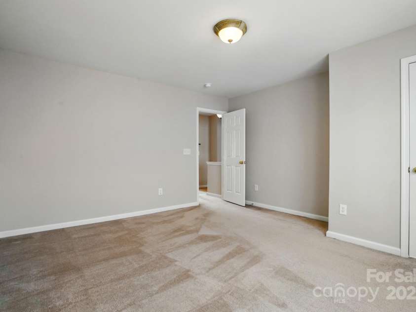 125 Snead Road, Fort Mill, SC 29715.  MLS# CAR4243378, YatesRealty ID 19295. 