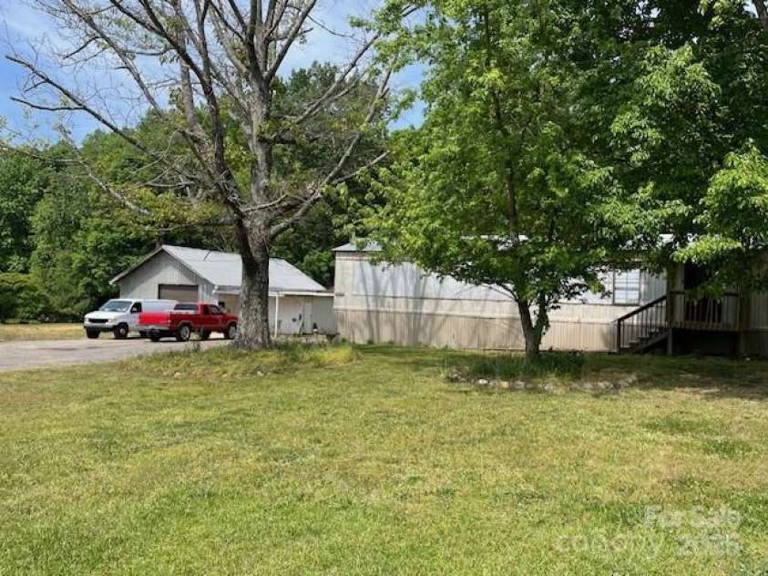 6504 Denver Heights Circle, Denver, NC 28037.  MLS# CAR4291596, YatesRealty ID 19296. 