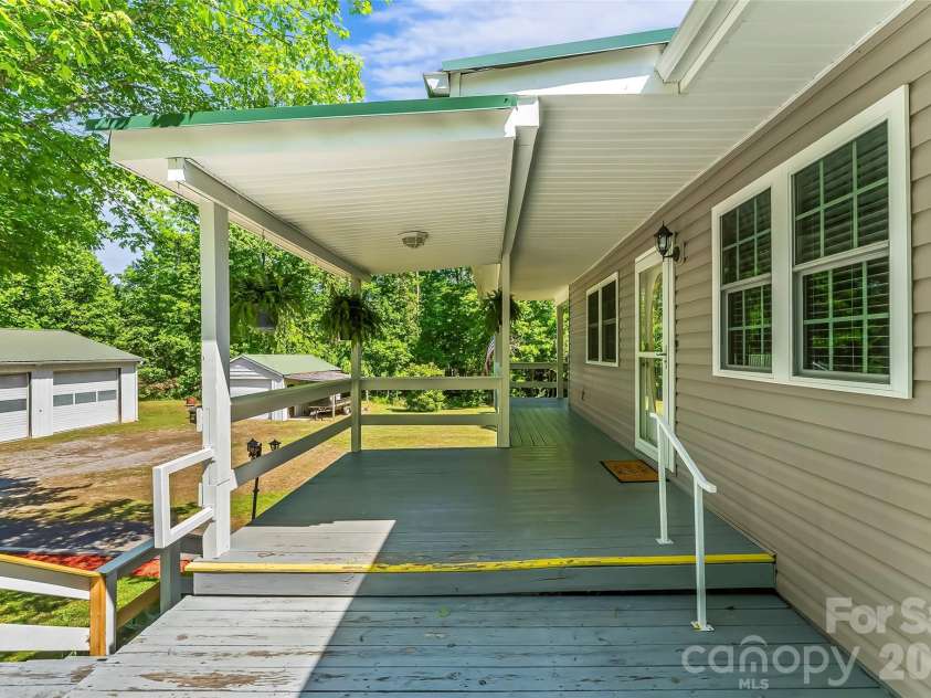 106 Silverstone Drive, Marion, NC 28752.  MLS# CAR4375288, YatesRealty ID 19299. 