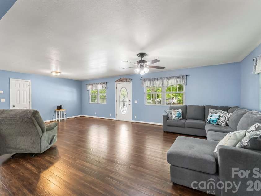 106 Silverstone Drive, Marion, NC 28752.  MLS# CAR4375288, YatesRealty ID 19299. 