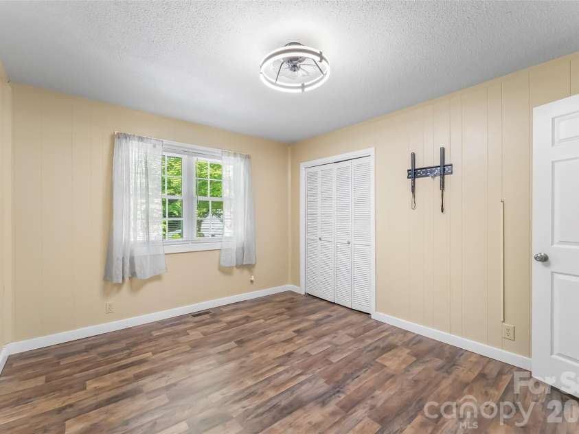 106 Silverstone Drive, Marion, NC 28752.  MLS# CAR4375288, YatesRealty ID 19299. 