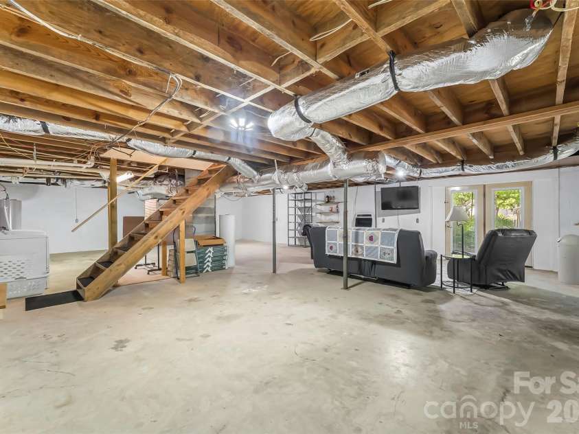 106 Silverstone Drive, Marion, NC 28752.  MLS# CAR4375288, YatesRealty ID 19299. 