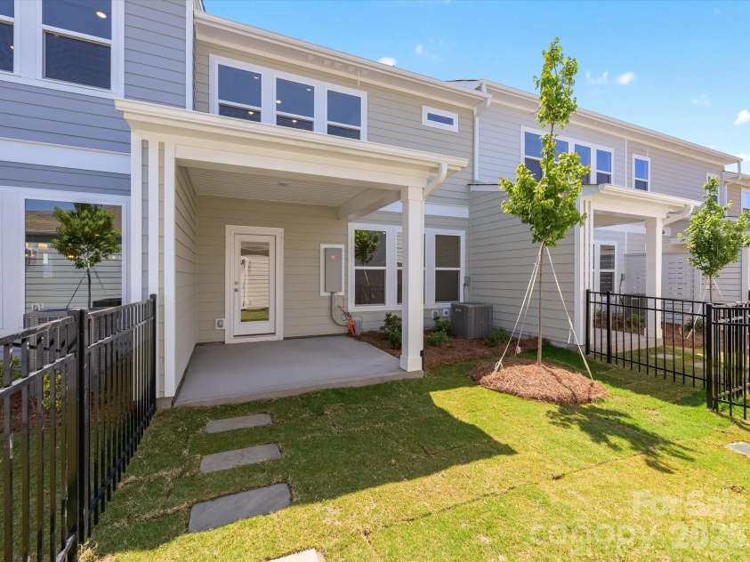 11427 Prosperity Church Road, Huntersville, NC 28078.  MLS# CAR4348912, YatesRealty ID 1930. 