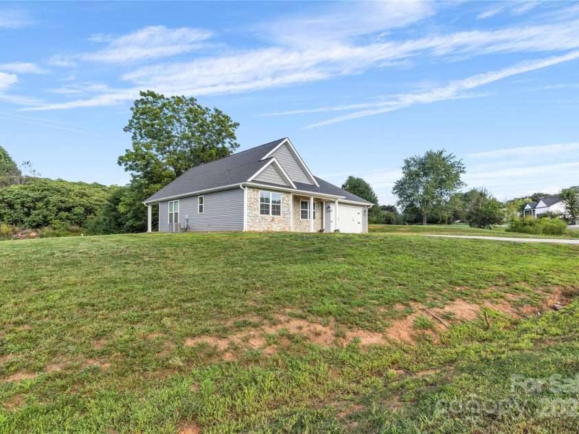 160 Tranquility Lane, Harmony, NC 28634.  MLS# CAR4304351, YatesRealty ID 1930. 