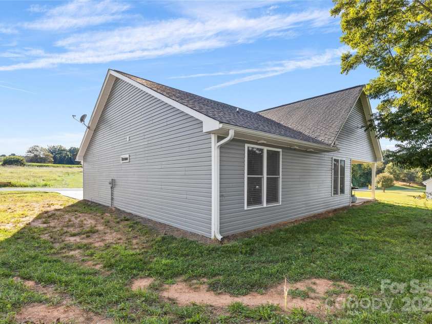 160 Tranquility Lane, Harmony, NC 28634.  MLS# CAR4304351, YatesRealty ID 1930. 