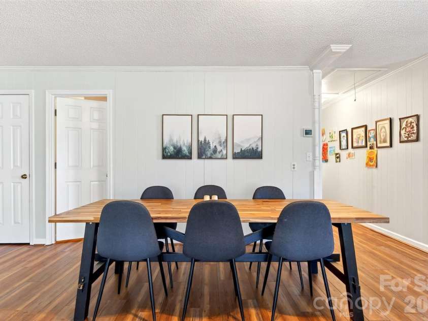 32 Tucker Road, Black Mountain, NC 28711.  MLS# CAR4362619, YatesRealty ID 19300. 