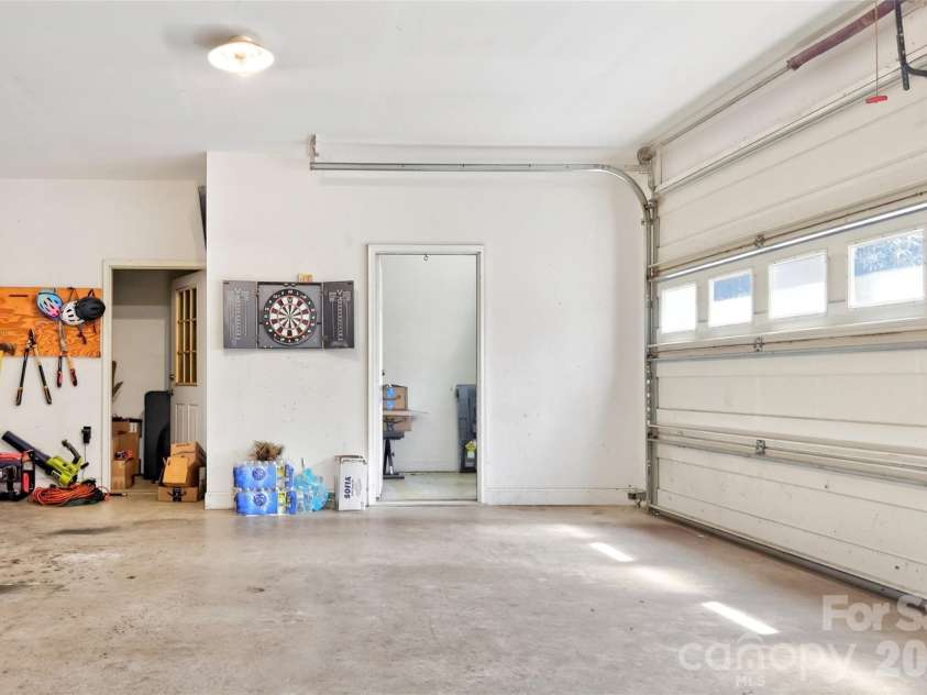 32 Tucker Road, Black Mountain, NC 28711.  MLS# CAR4362619, YatesRealty ID 19300. 