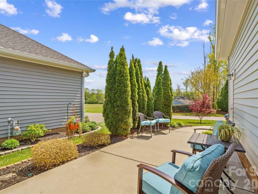 11528 Dublin Crescent Road, Cornelius, NC 28031.  MLS# CAR4364945, YatesRealty ID 19301. Peaceful and serene back patio with no homes behind it.