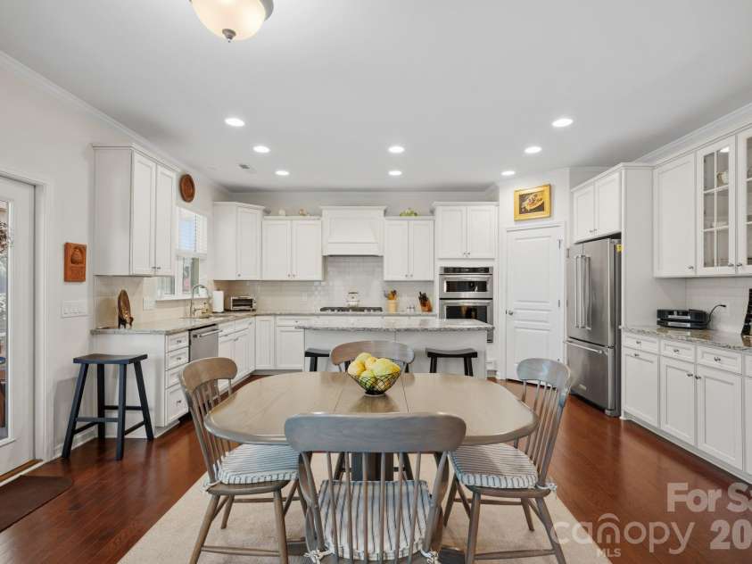6193 Jack Thomas Drive, Fort Mill, SC 29707.  MLS# CAR4372714, YatesRealty ID 19302. 