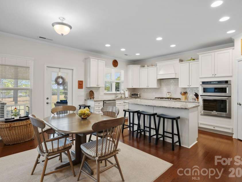 6193 Jack Thomas Drive, Fort Mill, SC 29707.  MLS# CAR4372714, YatesRealty ID 19302. 
