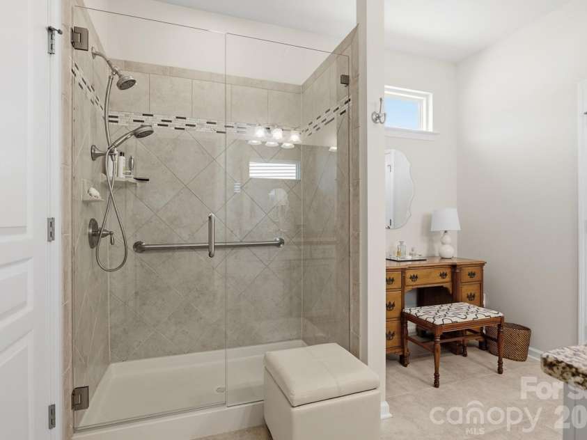 6193 Jack Thomas Drive, Fort Mill, SC 29707.  MLS# CAR4372714, YatesRealty ID 19302. 