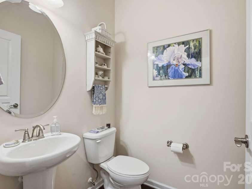 6193 Jack Thomas Drive, Fort Mill, SC 29707.  MLS# CAR4372714, YatesRealty ID 19302. 