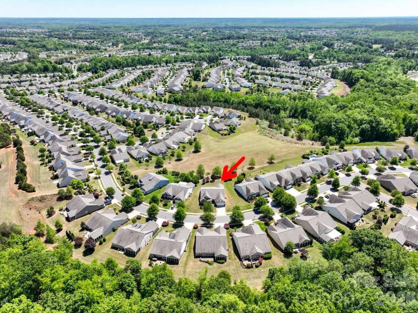 6193 Jack Thomas Drive, Fort Mill, SC 29707.  MLS# CAR4372714, YatesRealty ID 19302. 