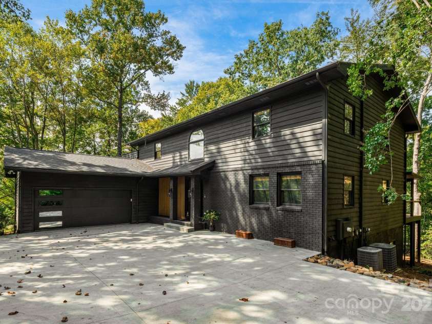 131 Jonadel Court, Lake Lure, NC 28746.  MLS# CAR4304317, YatesRealty ID 19303. 